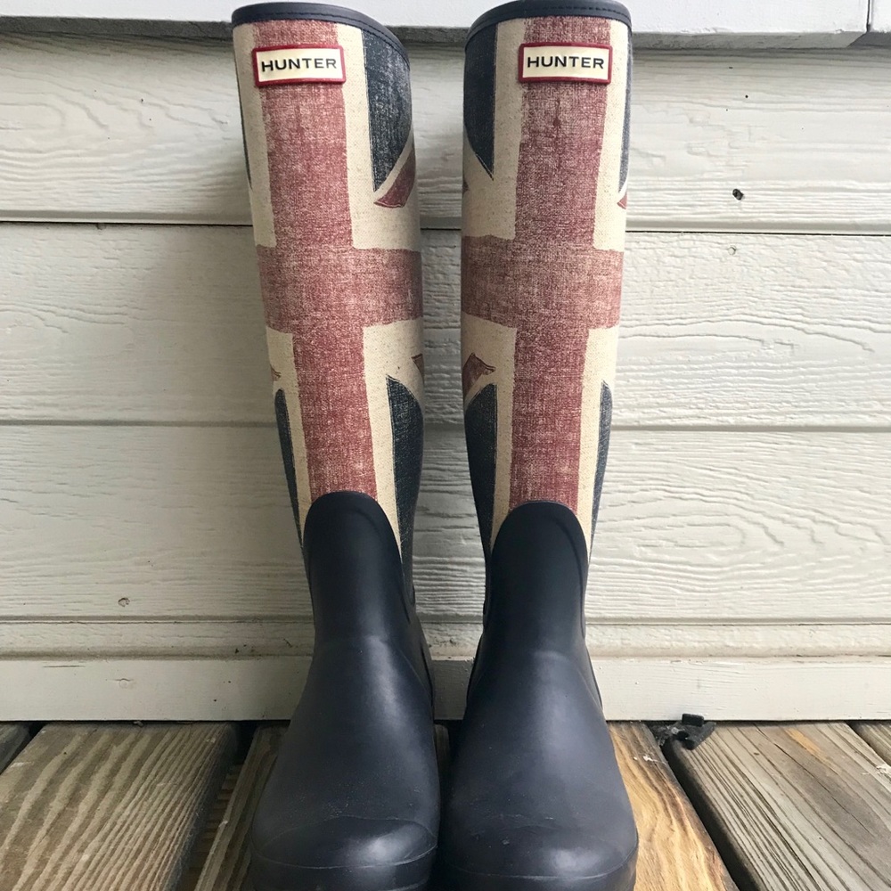 LIKE NEW HUNTER BOOTS